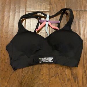 Women’s size medium sports bra padded